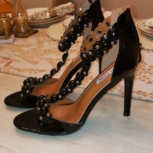 Cape Robbin Alza size 11